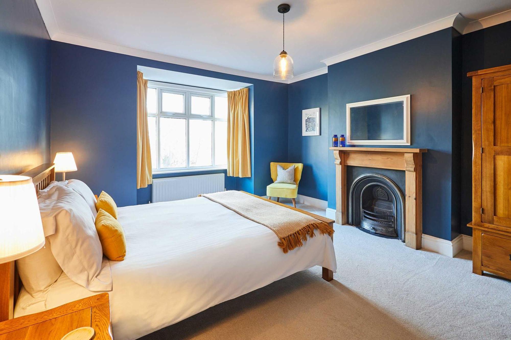 Host & - Peasholm Place Holiday home *